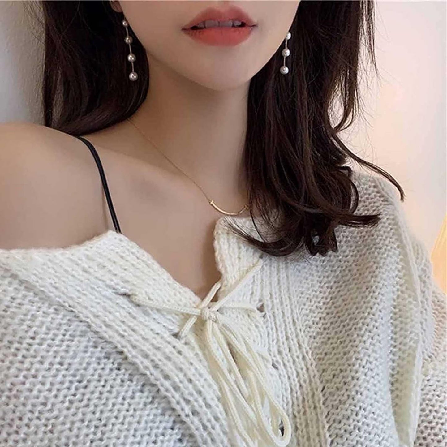 Boho Pearl Dangle Earrings Gold Pearl Drop Stud Earrings Long Pearl Tassel Earrings Vintage Pearl Linear Earrings Jewelry for Women and Girls