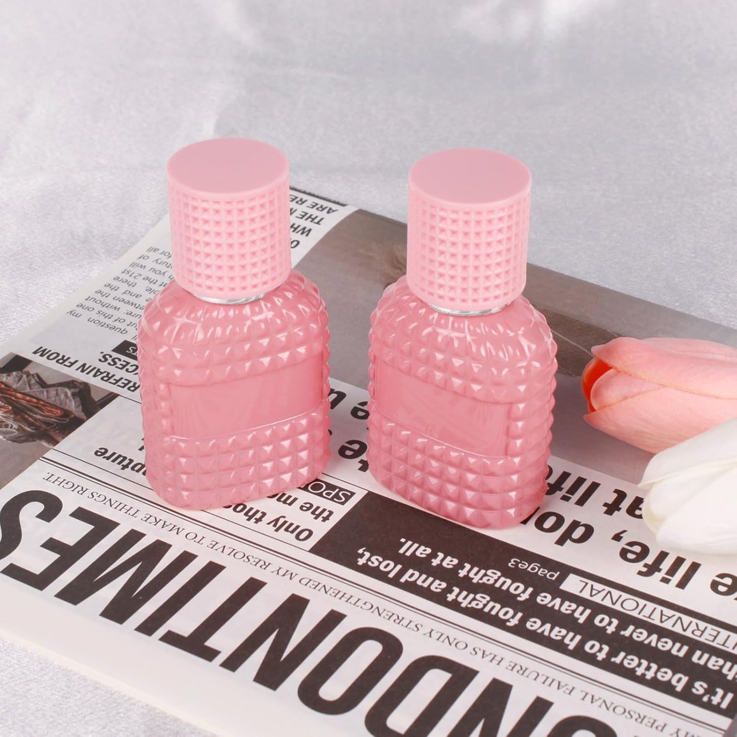 2 Pack 30ml Perfume Spray Bottles Empty, Refillable Glass Fine Mist Atomizer, Portable Travel Perfume Atomizers Fragrance Containers Sprayer for Cleaning, Essential Oils, Liquids (Pink)