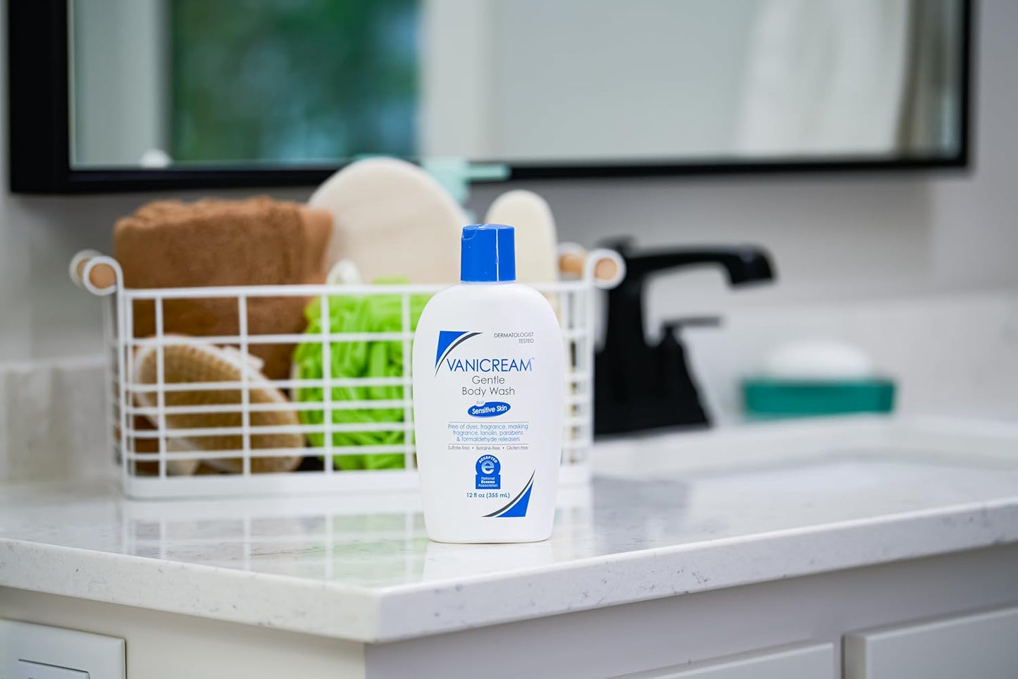 Vanicream Gentle Body Wash, 12 Fl Oz, Formulated without Common Irritants for Sensitive Skin, Gentle Cleanse and Moisture, Removes Dirt & Oils, Non-Drying, pH-Balanced Shower Gel