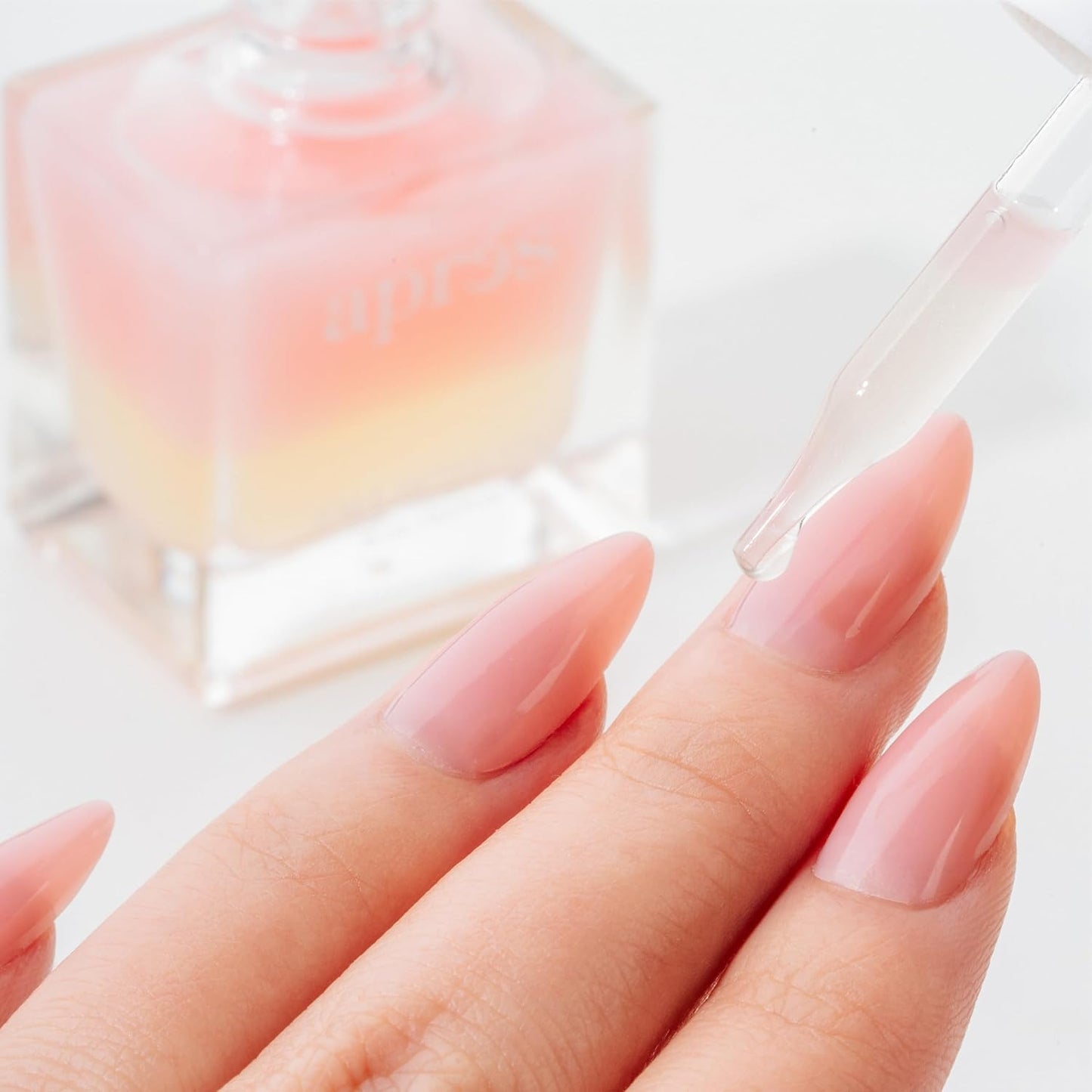 Apres Light & Shadow Cuticle Serum, Nourishing Blend of Almond and Jojoba Oil, Vitamin B and Turmeric, Cuticle Repair Oil 15 mL (15 ml, Winter Returns (Pear, Hyacinth, and Amber))