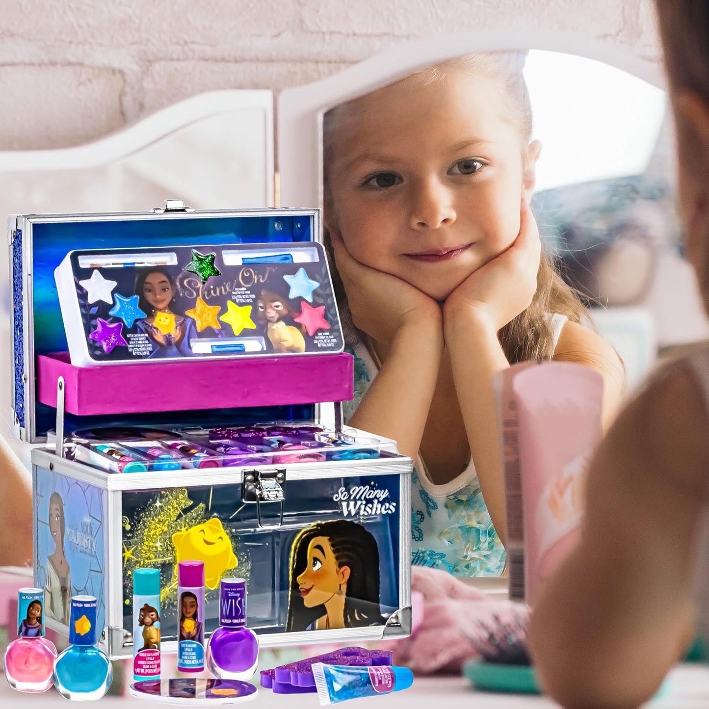 Disney Wish - Townley Girl Train Case Cosmetic Makeup Set Includes Lip Gloss, Eye Shimmer, Brush, Nail Polish, Accessories & more! for Girls, Ages 3+ perfect for Parties, Sleepovers & Makeovers